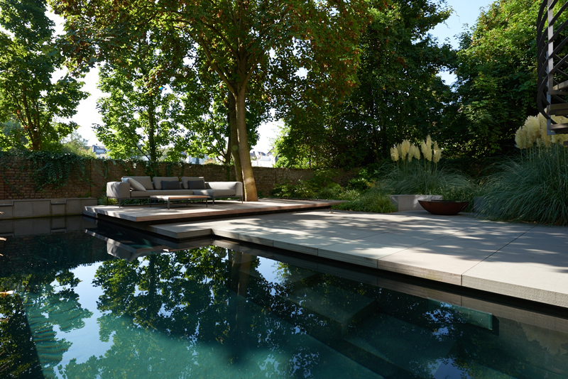 Sichtbetonpool